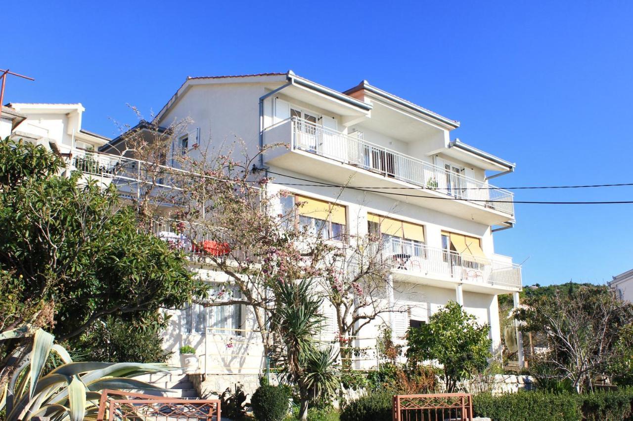 Apartments With A Parking Space Sumpetar, Omis - 9436 Exterior photo